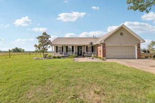 805 E 10th Street, Claremore, OK 74017