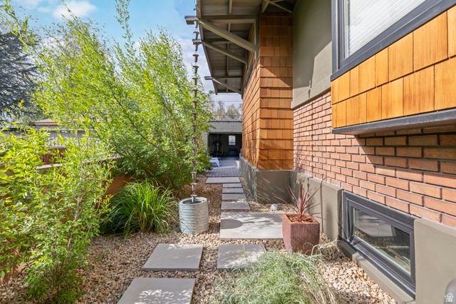 1249 E CRYSTAL AVE, South Salt Lake, UT 84106