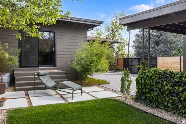 1249 E CRYSTAL AVE, South Salt Lake, UT 84106