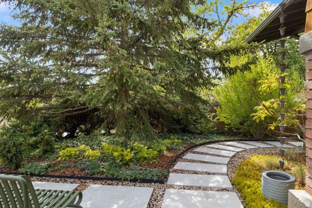 1249 E CRYSTAL AVE, South Salt Lake, UT 84106