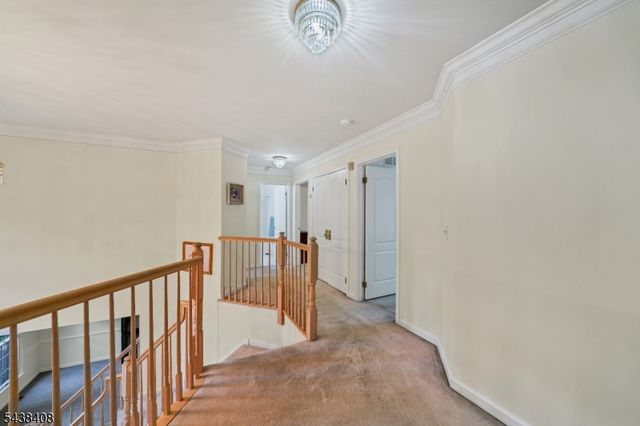 28 Ranney Rd, Washington Twp., NJ 07853