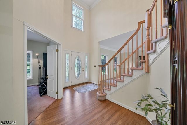 28 Ranney Rd, Washington Twp., NJ 07853