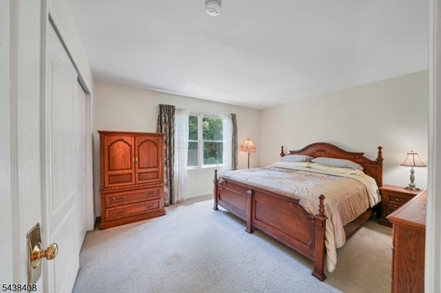 28 Ranney Rd, Washington Twp., NJ 07853