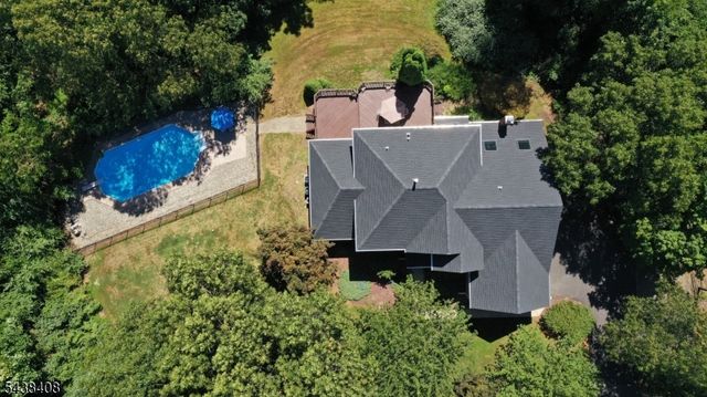 28 Ranney Rd, Washington Twp., NJ 07853