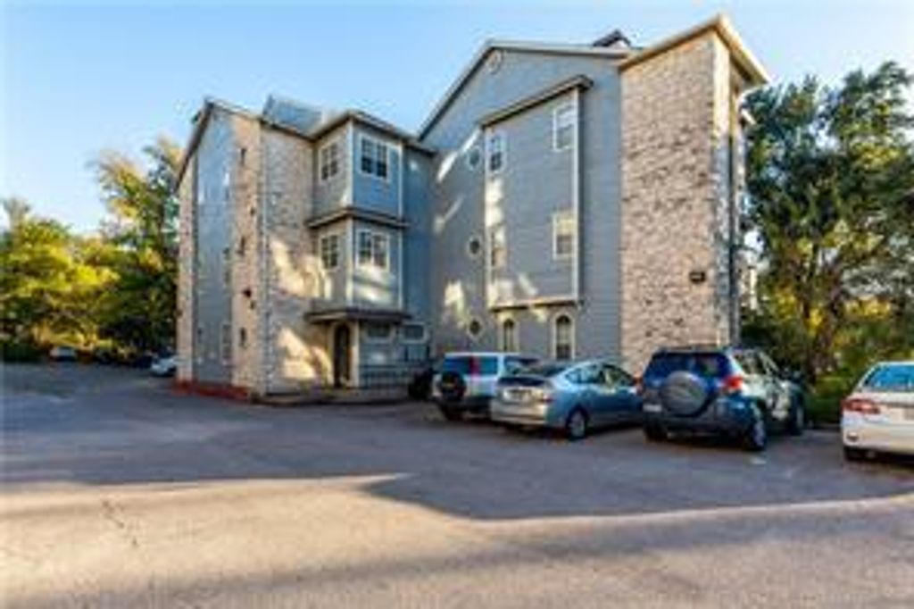 3111 Tom Green ST 306, Austin, TX 78705