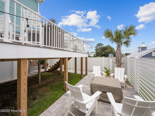 303 S Elm Street, Swansboro, NC 28584