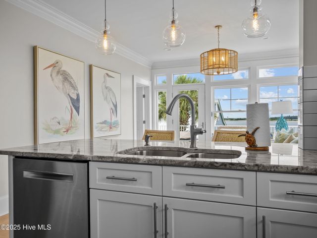 303 S Elm Street, Swansboro, NC 28584