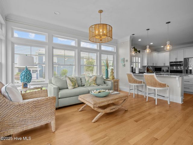 303 S Elm Street, Swansboro, NC 28584