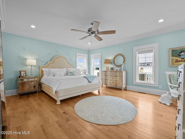 303 S Elm Street, Swansboro, NC 28584