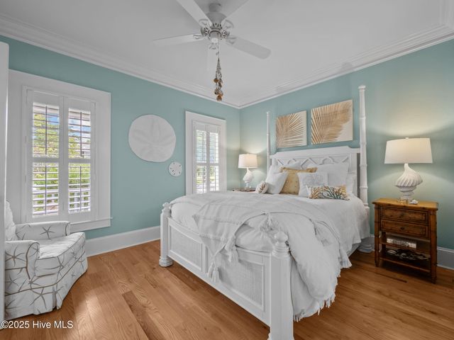 303 S Elm Street, Swansboro, NC 28584