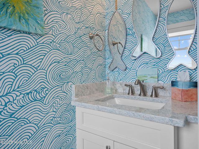 303 S Elm Street, Swansboro, NC 28584