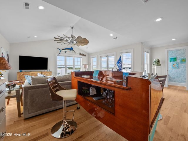 303 S Elm Street, Swansboro, NC 28584