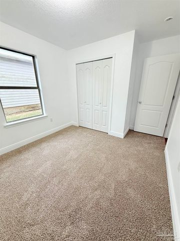 10650 Senegal Dr, Pensacola, FL 32534