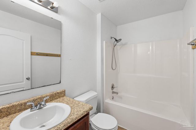 10650 Senegal Dr, Pensacola, FL 32534