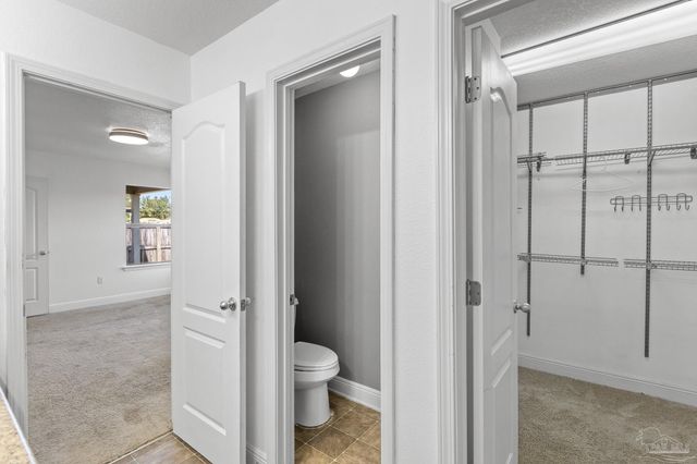 10650 Senegal Dr, Pensacola, FL 32534