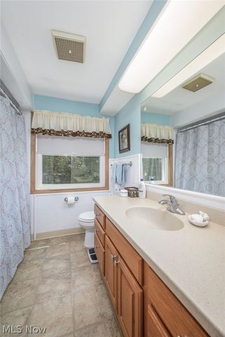 14500 Broadwood Drive, Burton, OH 44021
