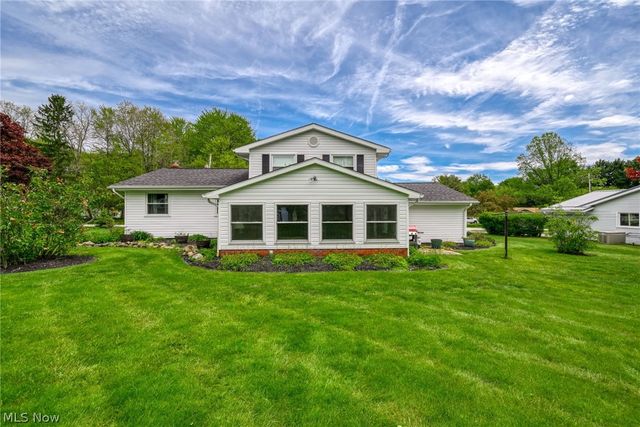 14500 Broadwood Drive, Burton, OH 44021