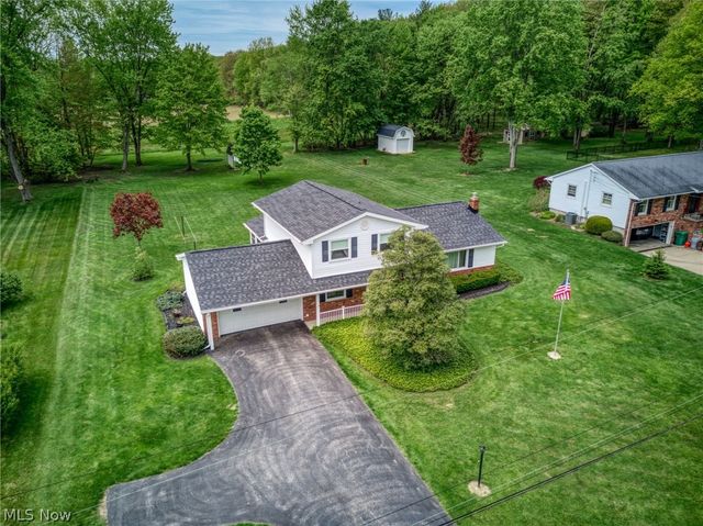 14500 Broadwood Drive, Burton, OH 44021