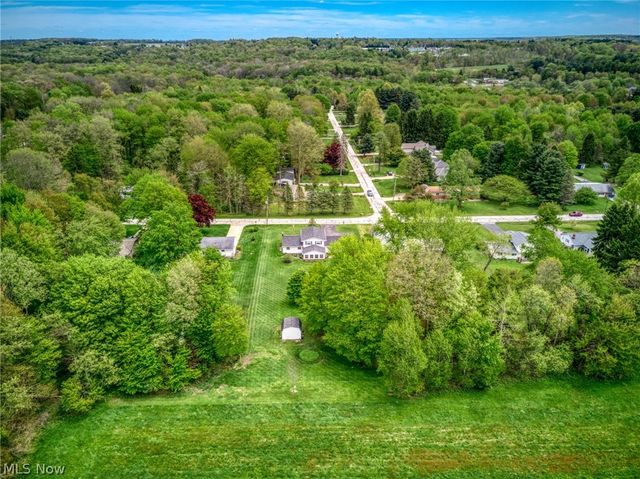 14500 Broadwood Drive, Burton, OH 44021
