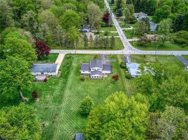 14500 Broadwood Drive, Burton, OH 44021