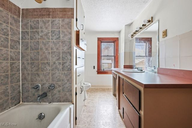 228 W Oxford Street, Alliance, OH 44601