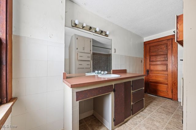 228 W Oxford Street, Alliance, OH 44601