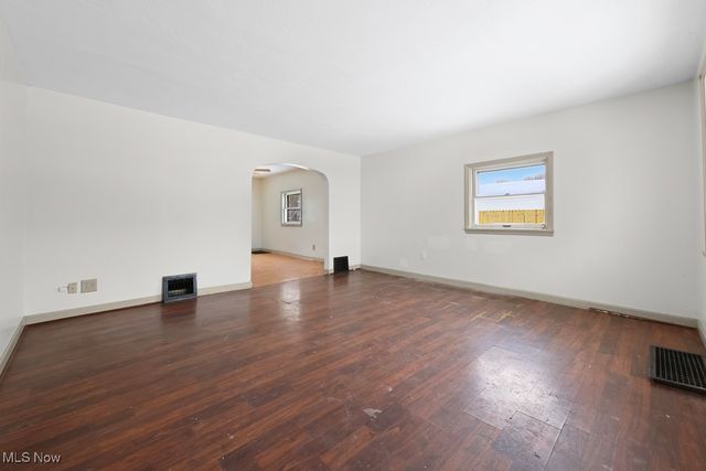 228 W Oxford Street, Alliance, OH 44601