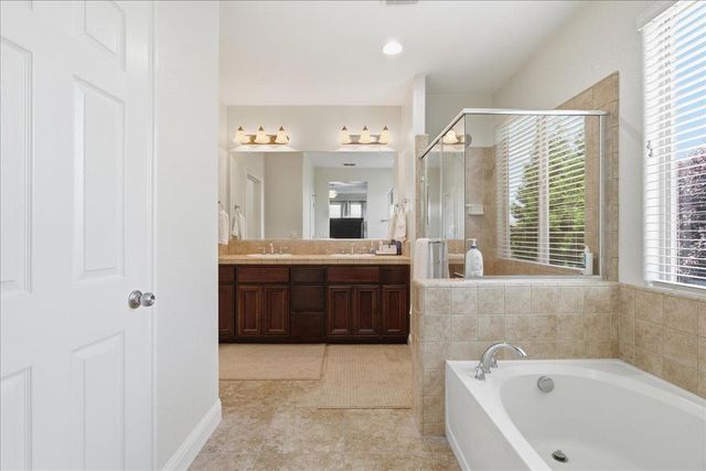 2442 Dulles Way, Lincoln, CA 95648