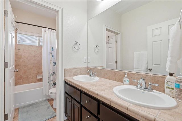 2442 Dulles Way, Lincoln, CA 95648