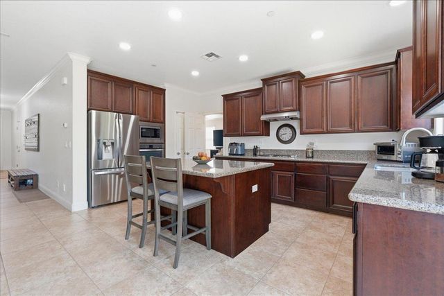 2442 Dulles Way, Lincoln, CA 95648
