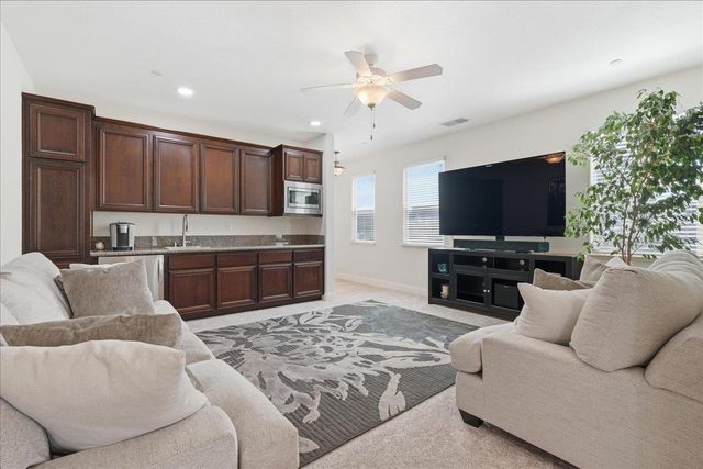 2442 Dulles Way, Lincoln, CA 95648