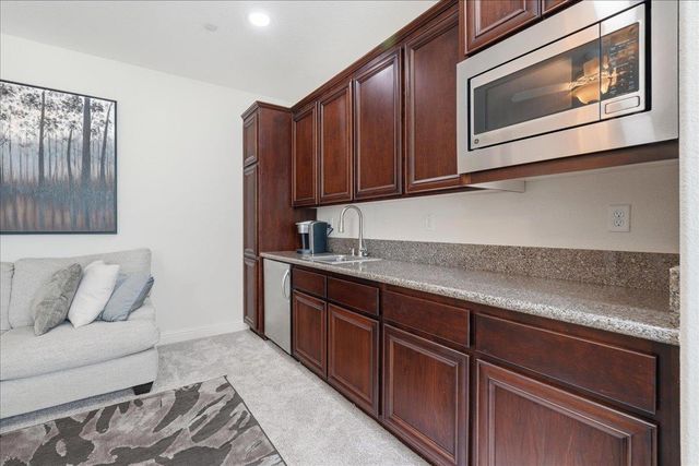 2442 Dulles Way, Lincoln, CA 95648