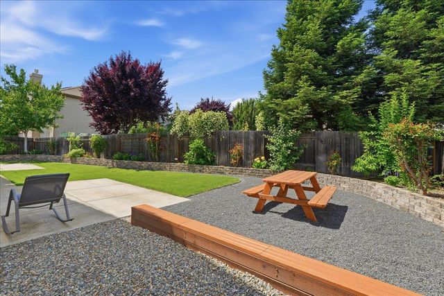 2442 Dulles Way, Lincoln, CA 95648