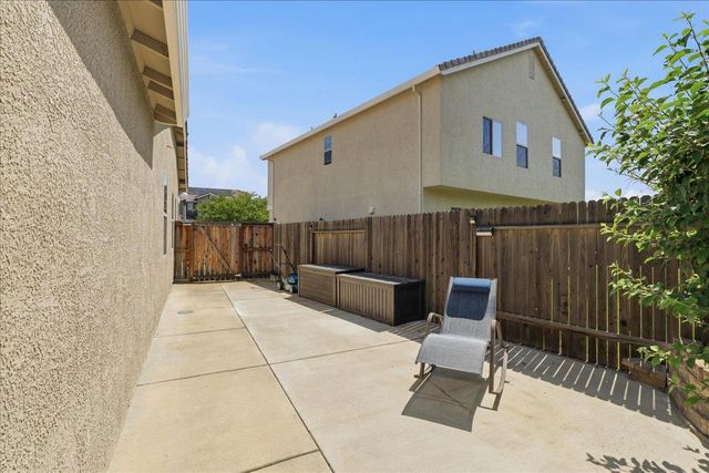 2442 Dulles Way, Lincoln, CA 95648