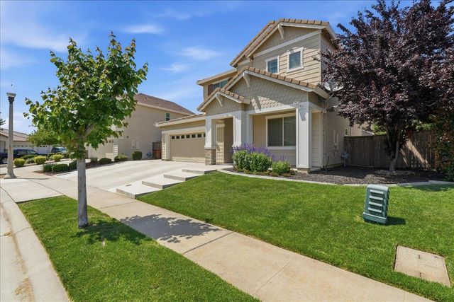 2442 Dulles Way, Lincoln, CA 95648