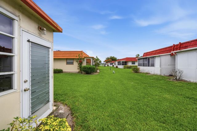 28 Seville 'b', Delray Beach, FL 33446