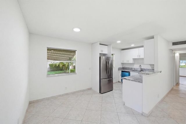 28 Seville 'b', Delray Beach, FL 33446