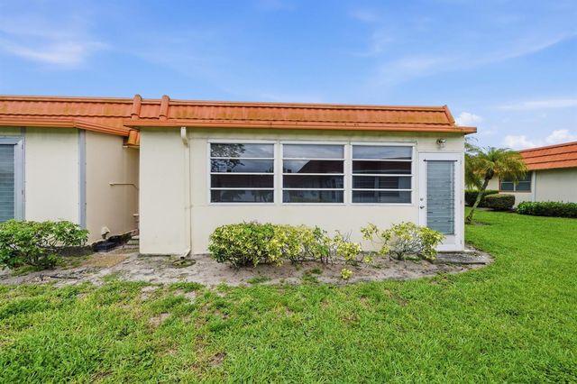 28 Seville 'b', Delray Beach, FL 33446