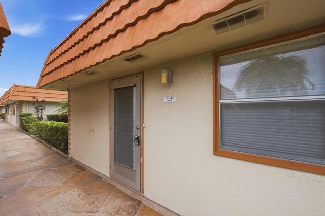 28 Seville 'b', Delray Beach, FL 33446