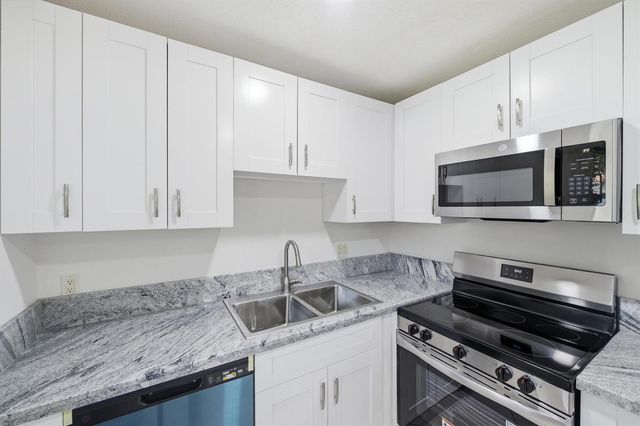 28 Seville 'b', Delray Beach, FL 33446