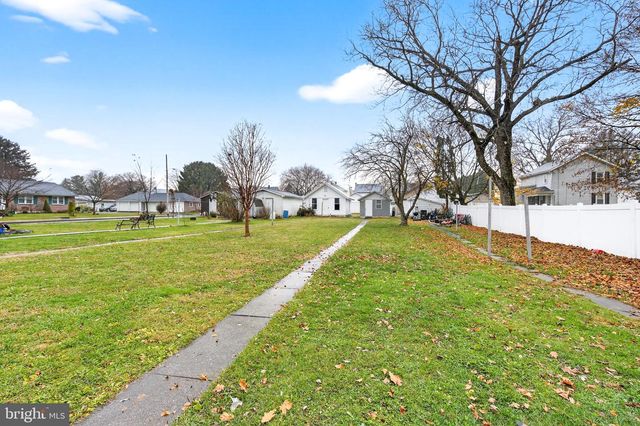 317 S BROAD ST, Myerstown, PA 17067