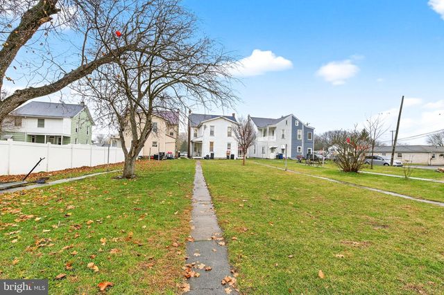 317 S BROAD ST, Myerstown, PA 17067