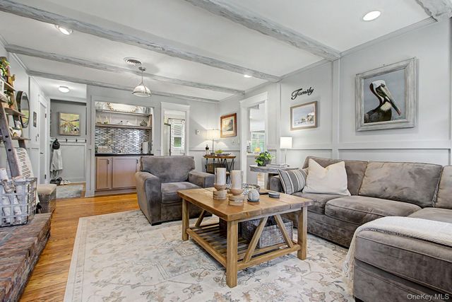 6 Woodcock Road, West Nyack, NY 10994