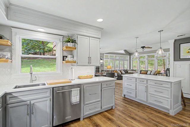 6 Woodcock Road, West Nyack, NY 10994