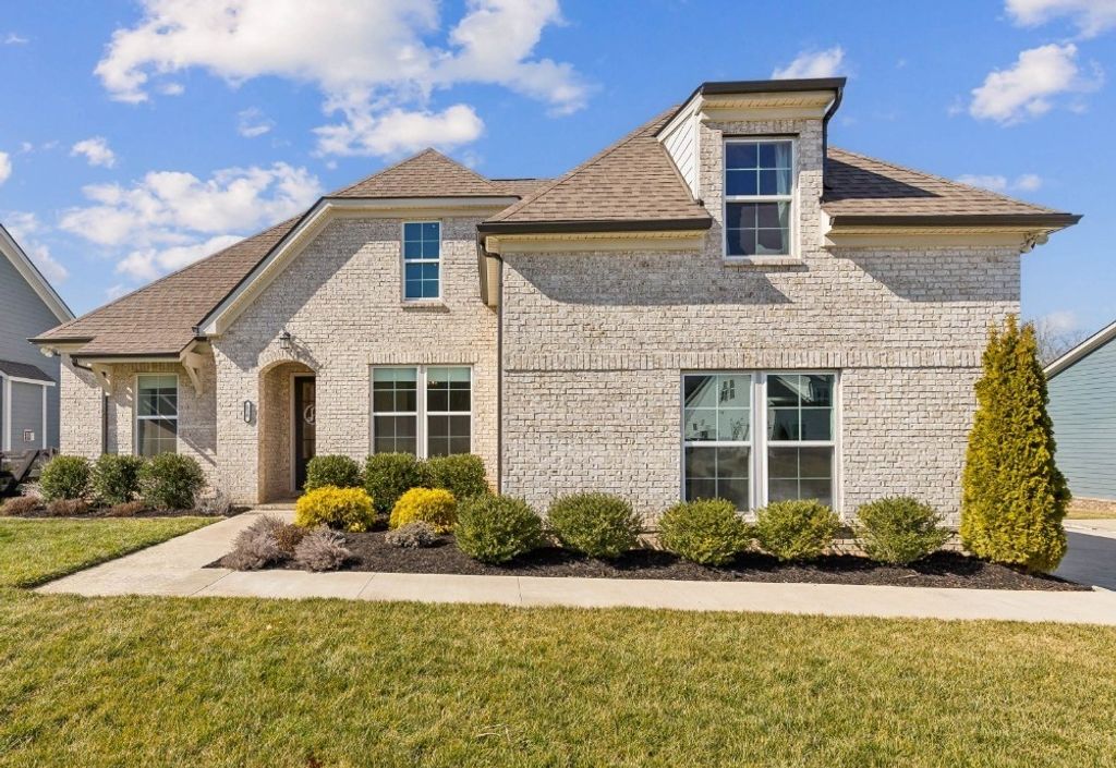 536 Oakvale Ln, Mount Juliet, TN 37122