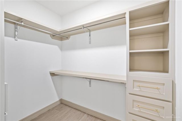 8102 N 49th Lane, Mcallen, TX 78504