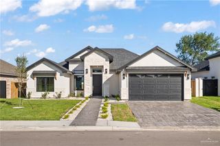 8102 N 49th Lane, Mcallen, TX 78504