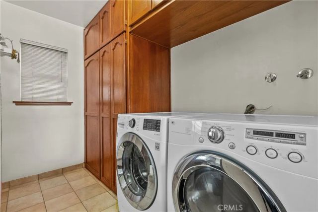 15927 Tupper Street, North Hills, CA 91343