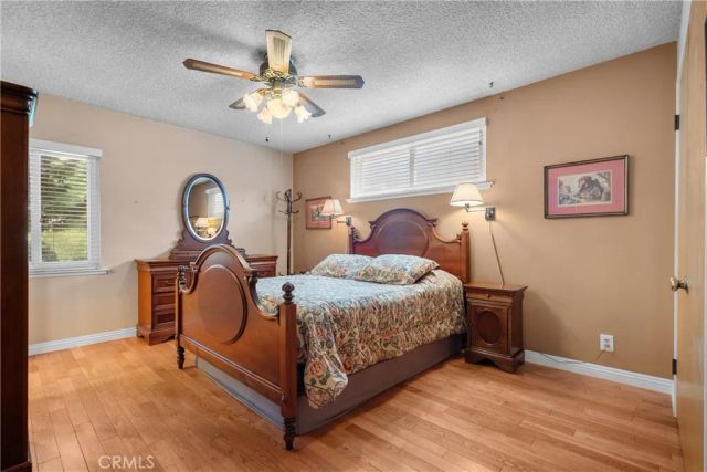 15927 Tupper Street, North Hills, CA 91343