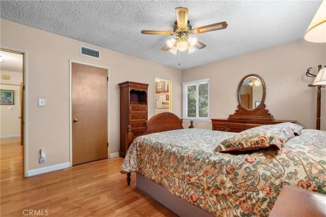 15927 Tupper Street, North Hills, CA 91343